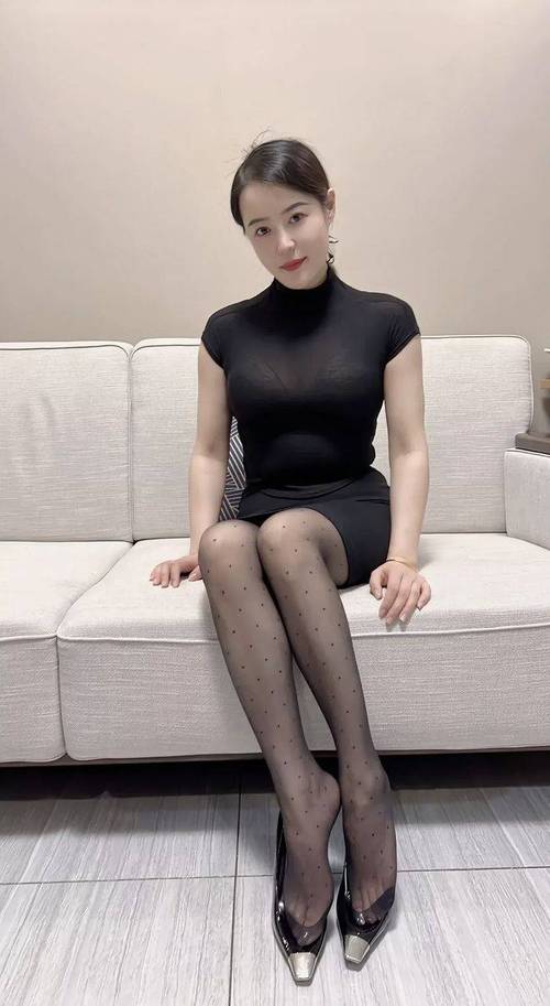 熟女少妇人妻在线观看的相关介绍