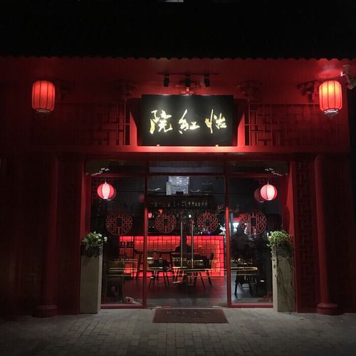 玷污女秘书的相关介绍