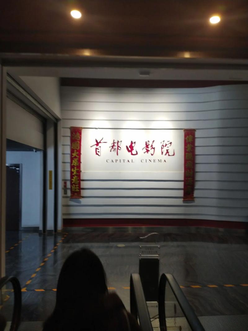 美女猛操操哭的相关介绍