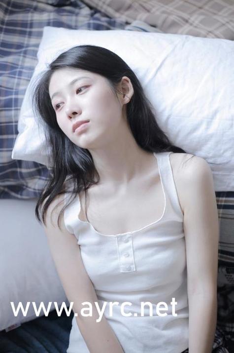 操哭美女在线的相关介绍