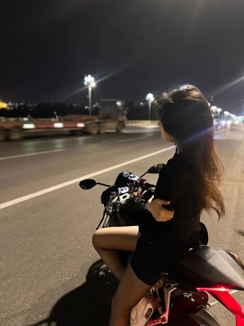 把美女老师操出白浆的相关介绍