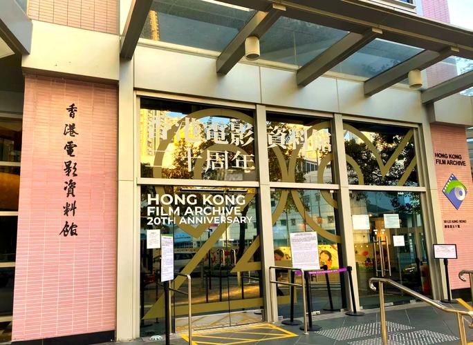 舔老师的逼的相关介绍