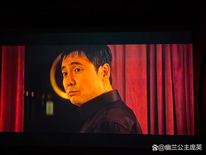 暴露癖调教(高h,np)小说的相关介绍