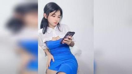 久久人妻少妇嫩草.av的相关介绍
