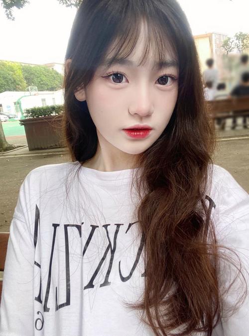 人妻少妇精品一区三区久久的相关介绍