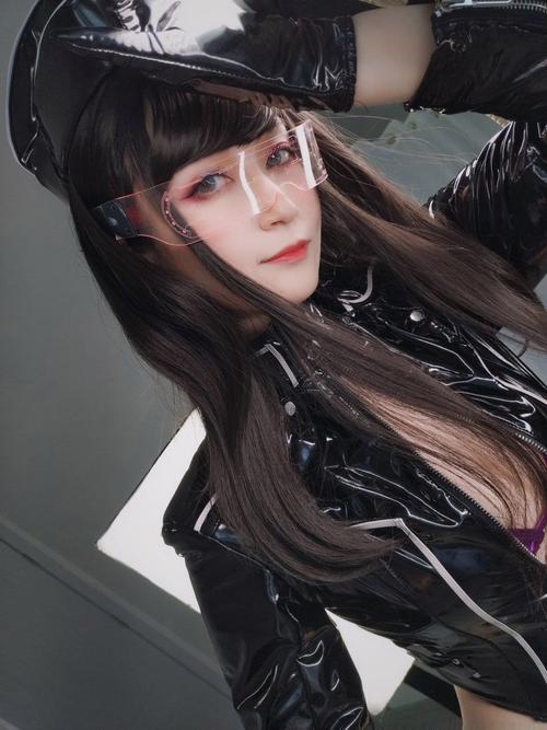 在线黑丝美女av的相关介绍
