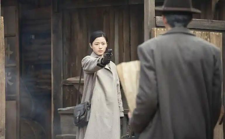 男人日女人天堂av的相关介绍