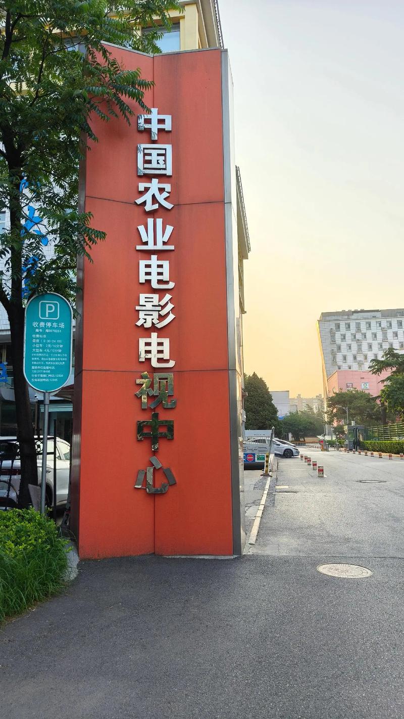 亚洲熟女少妇av一区二区三区的相关介绍