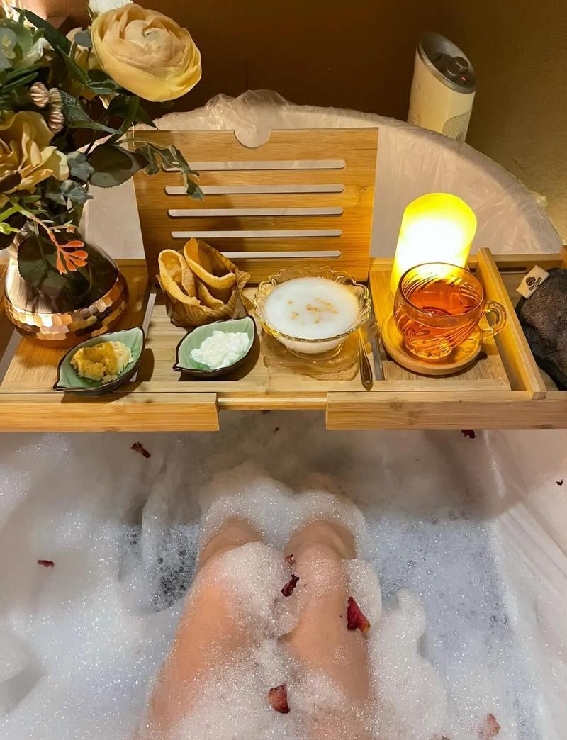 熟女亚洲少妇的相关介绍
