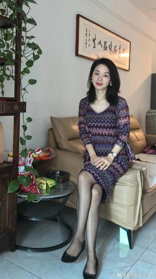 蜜桃av啊女骚的相关介绍