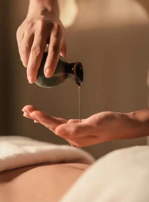 女人分泌物黄色是什么原因的相关介绍