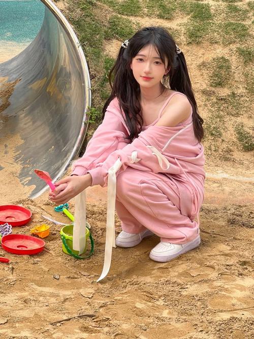 美女被我操哭了的相关介绍