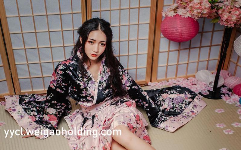 少妇久久久久久被弄高潮av的相关介绍