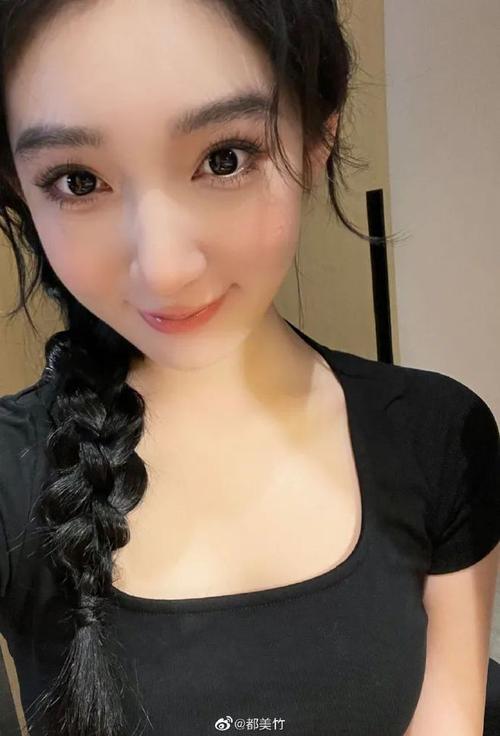 少妇人妻15p的相关介绍