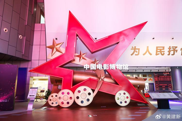 欧美美女动态图久久的相关介绍